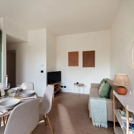 Daire Casa Sara - By Myhomeincomo *