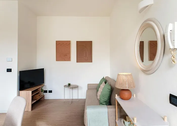 Casa Sara - By Myhomeincomo *