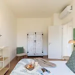 Casa Sara - By Myhomeincomo شقة